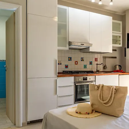 דירה Perla Marina-giardini Naxos גיארדיני נאקסוס