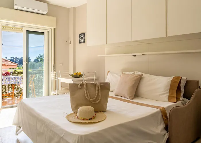 Perla Marina-giardini Naxos Apartment *